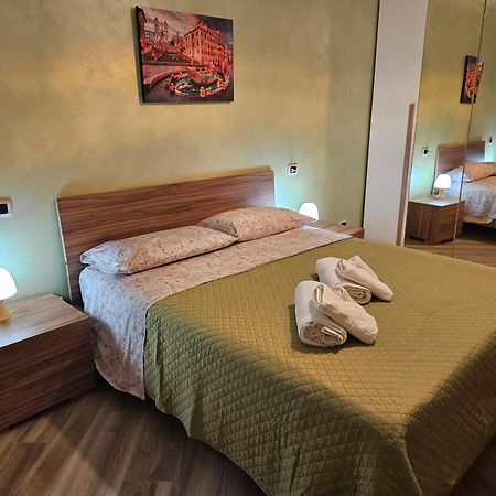 Mary House Apartment Рим Екстериор снимка